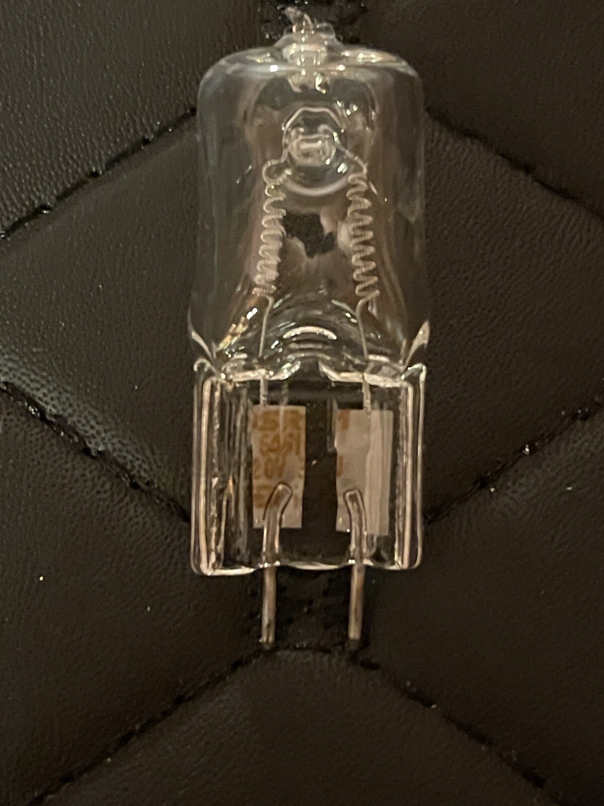 64514 DRA Osram 300W 120V Halogen Professional Film and TV Lamp