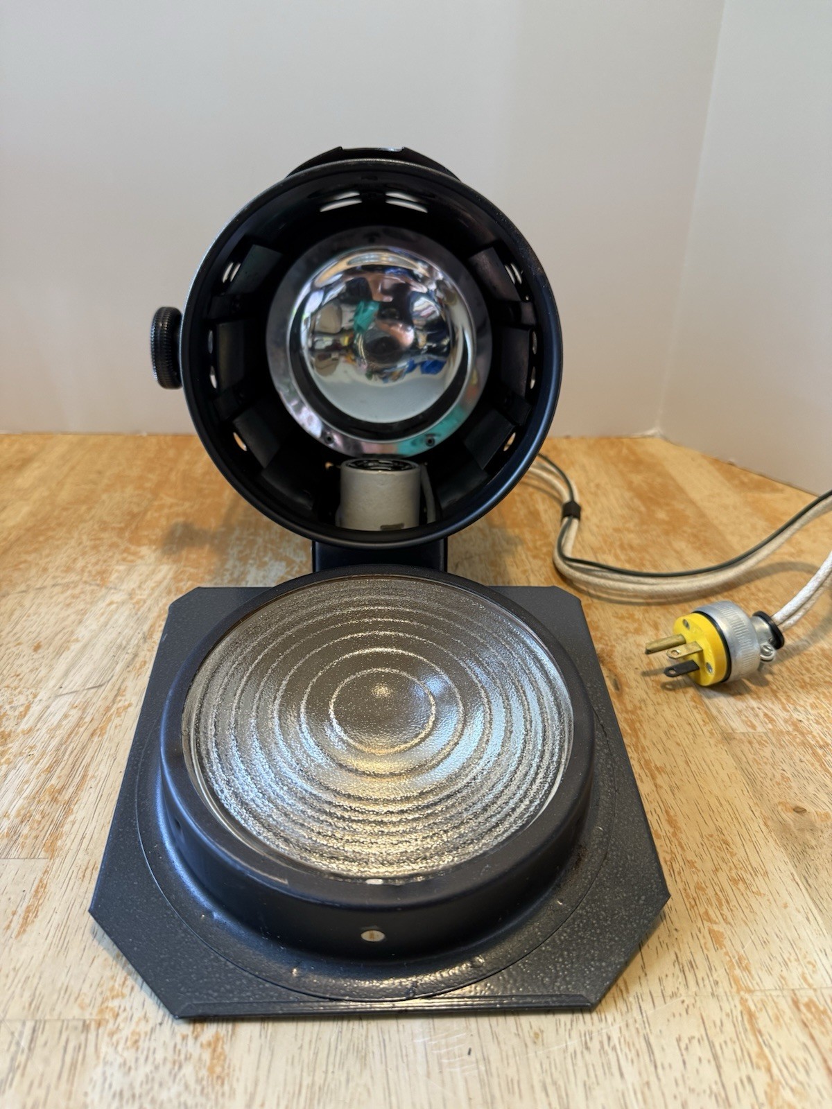 70’s Fresnel TIMES SQUARE Theatrical And Studio Supply LIGHTING