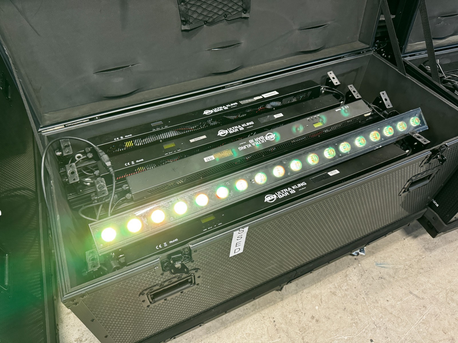 American DJ ADJ Kling Bar 18 Linear Bar Wash 18x3w RGB DMX 56ch Pixel 50+ Avail
