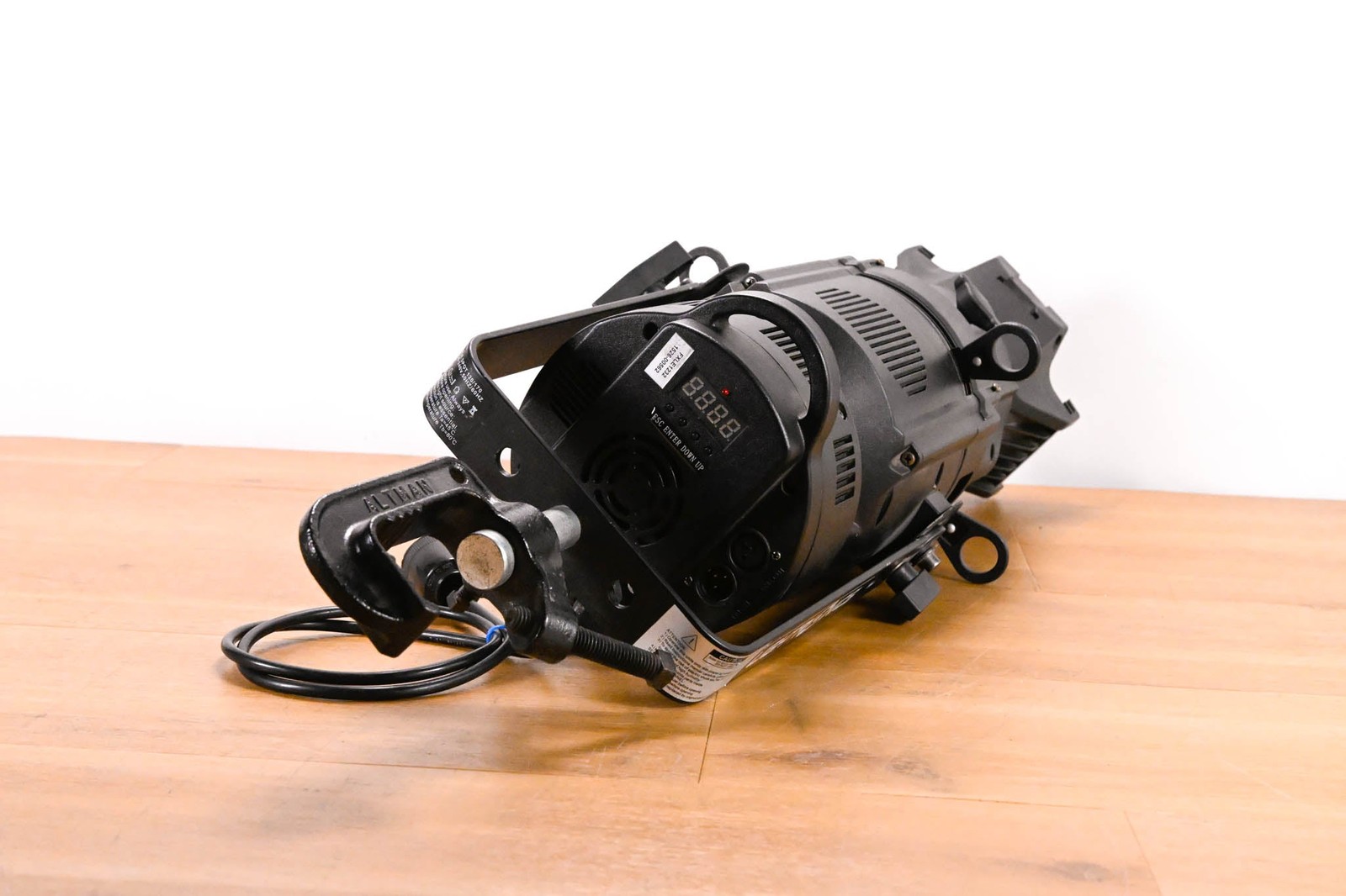 Lightronics FXLE1232 LED Profile Spot 19° LED Ellipsoidal Spotlight CG01XR1