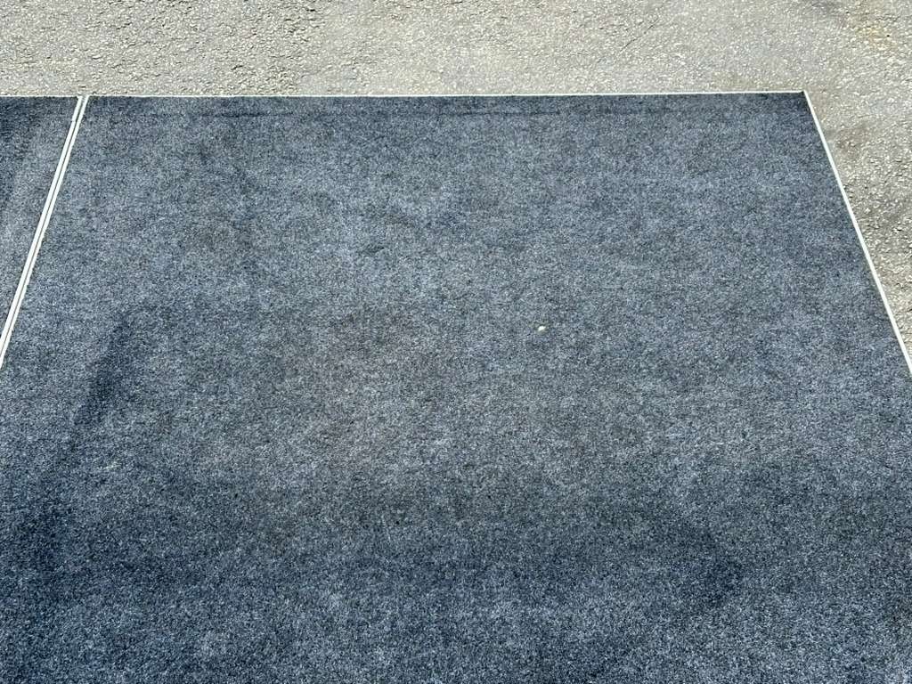 UNBRANDED 4X8FT CARPET STAGE DECK #2114 (FOR ONE ONLY)THS