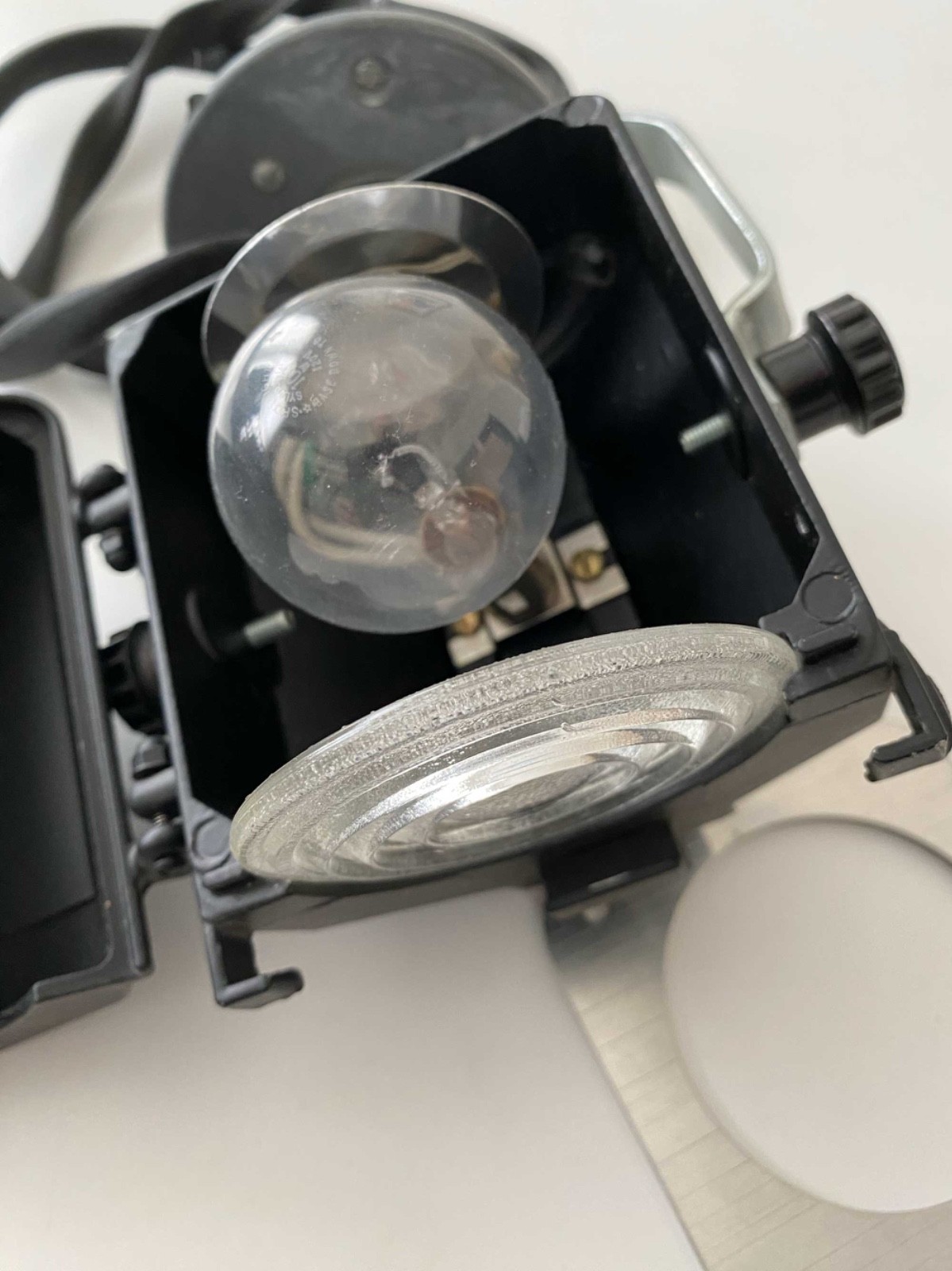100 Watt Vintage Theatre Studio Inky Small Spotlight Fresnel Retro – Tested