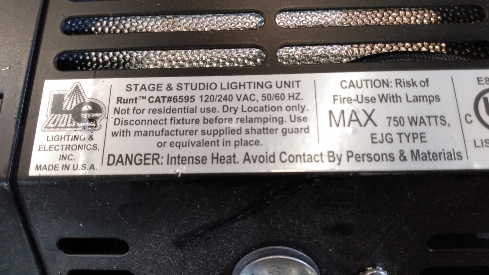 Set of four LE Runt 6595 cyc lights – 750 watt max, EJG – wired together.