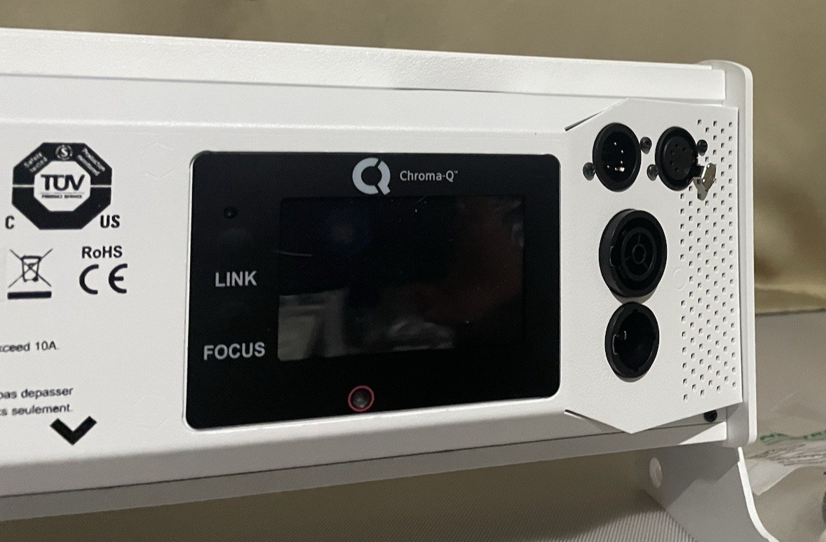 Chroma Q studio force II V12 LED light with Power Cord