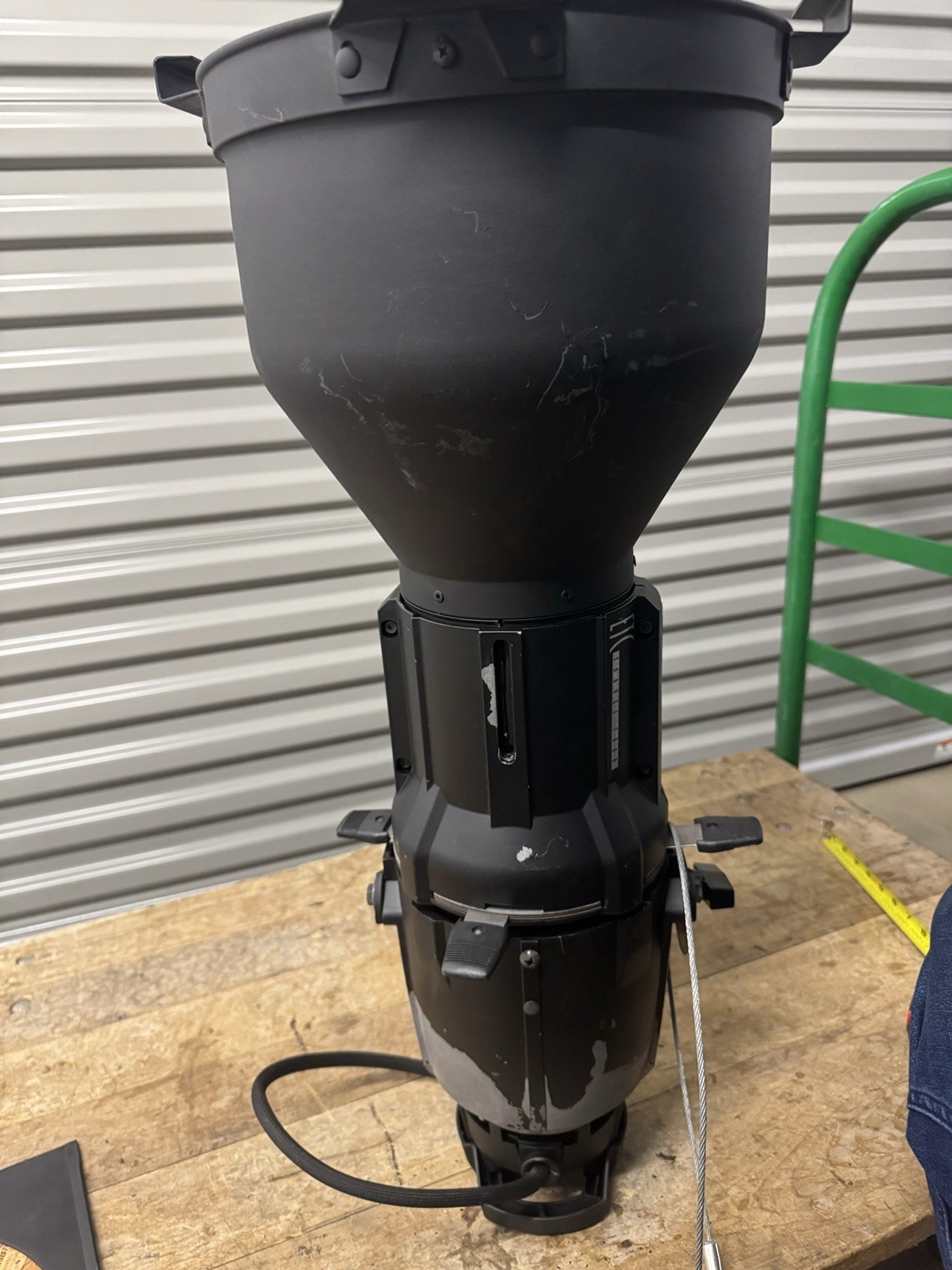 ETC Source Four Ellipsoidal 10° Degree Barrel Lens And Fixture