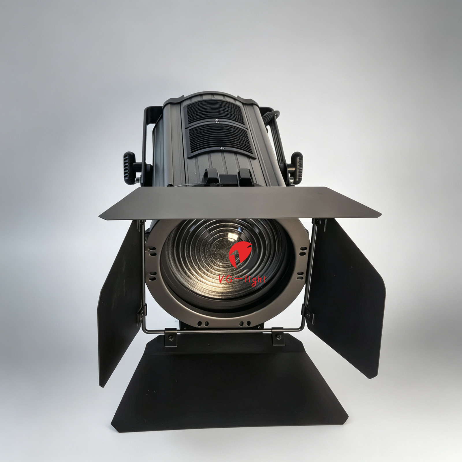 200W RGBW 4in1 DMX512 LED Studio Fresnel Light Electric zoom Spot Theatre Lights