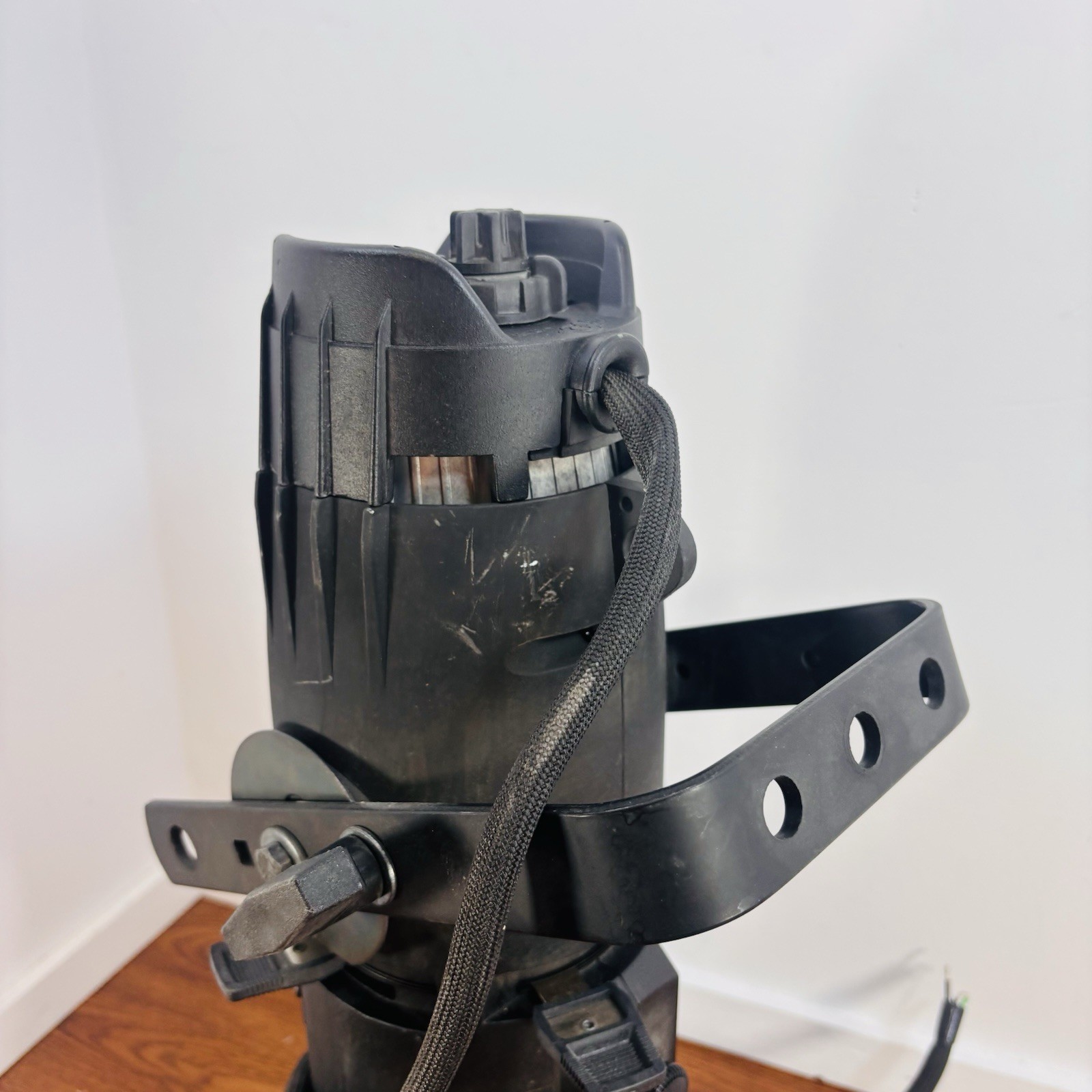 ETC Source Four Jr 25-50 Degree Zoom – Ellipoidal Series Stage Light – Read! (c)