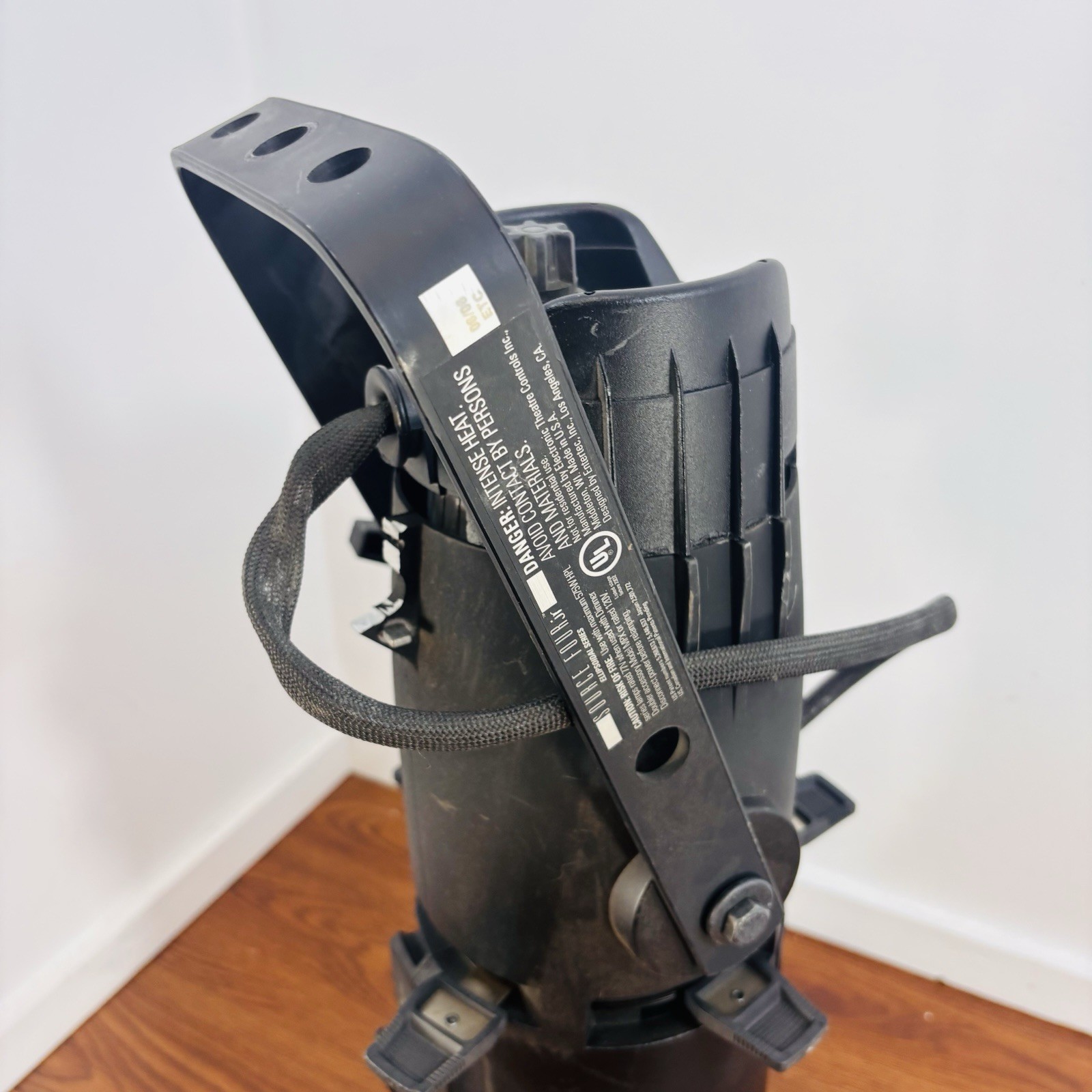 ETC Source Four Jr 25-50 Degree Zoom – Ellipoidal Series Stage Light – Read! (d)