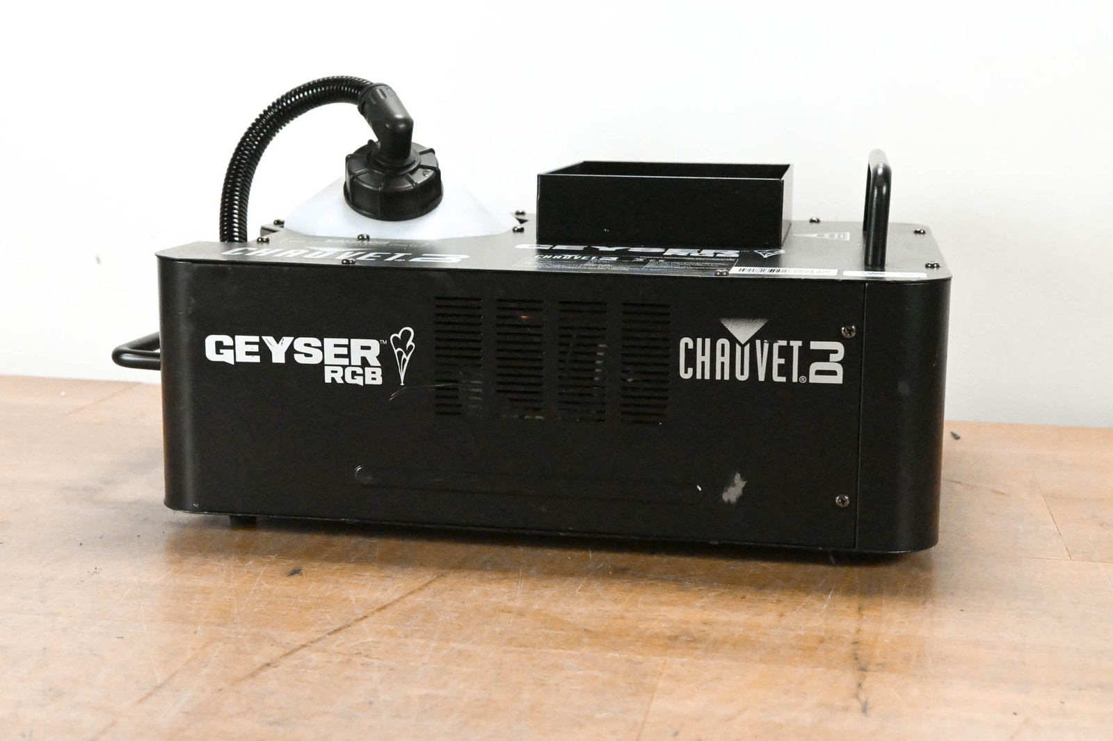 Chauvet Geyser RGB Ver 3 LED Lighting Effect and Fog Machine CG014J0