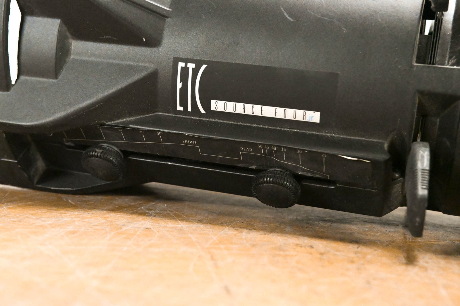 ETC Source Four Jr 25-50 Degree Zoom 575 Ellipsoidal Light CG013FY