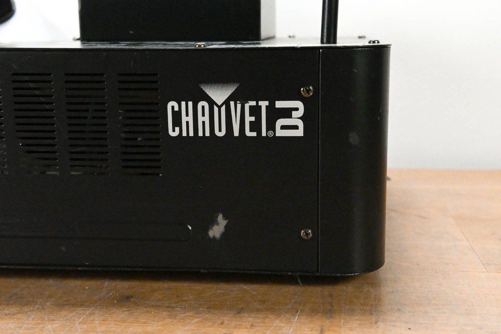 Chauvet Geyser RGB Ver 3 LED Lighting Effect and Fog Machine CG014J0