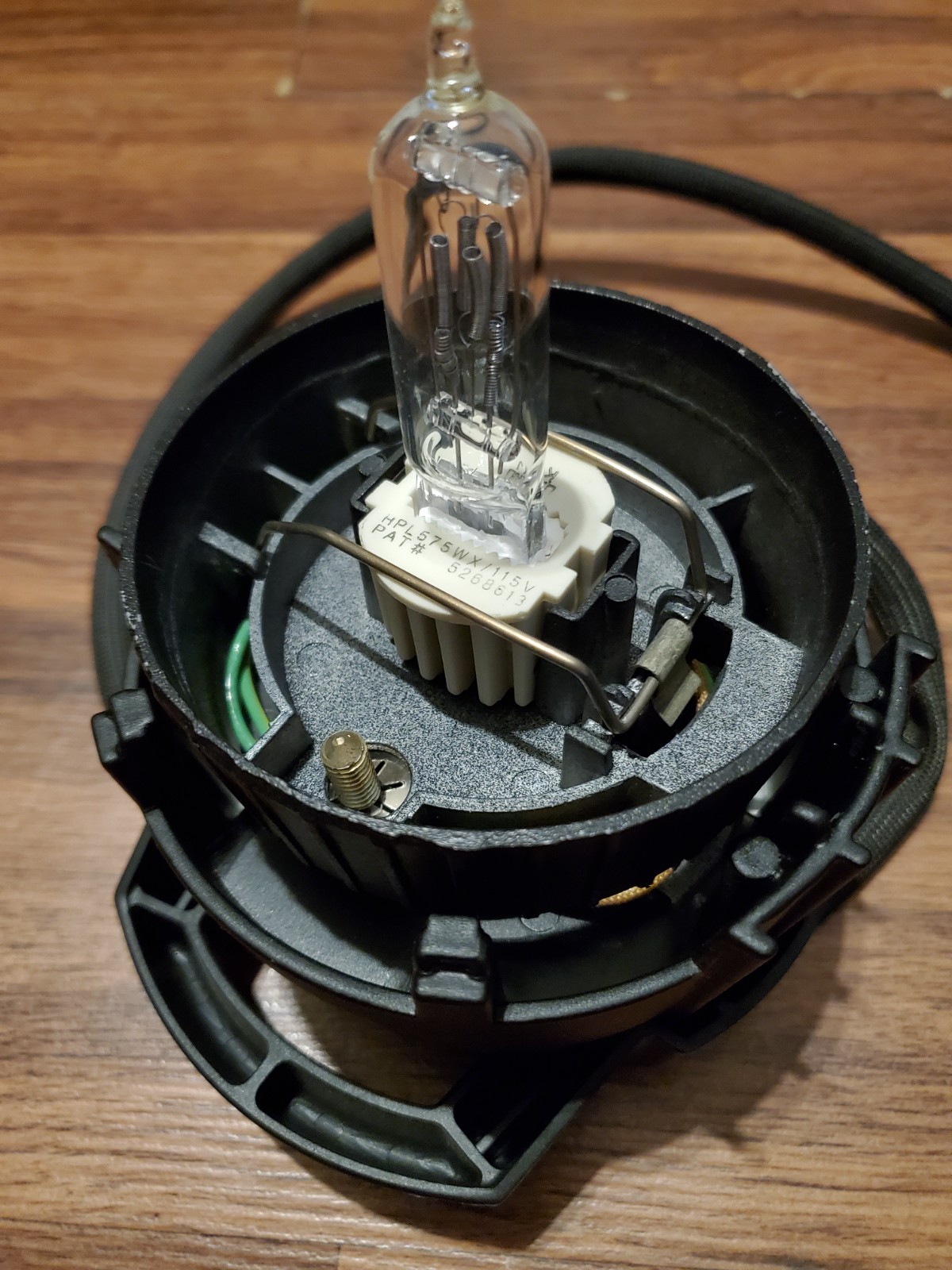ETC Source Four Elliposidal Reflector, Housing, 750w Light Assmebly, Yoke, Bulb