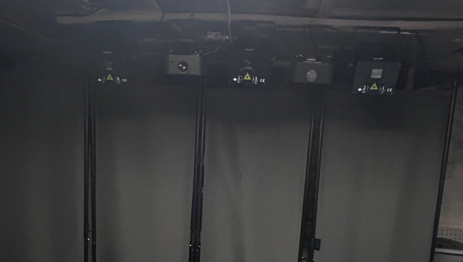 Laser Light Fixture, Mounting Bracket, Stage Lighting with remote