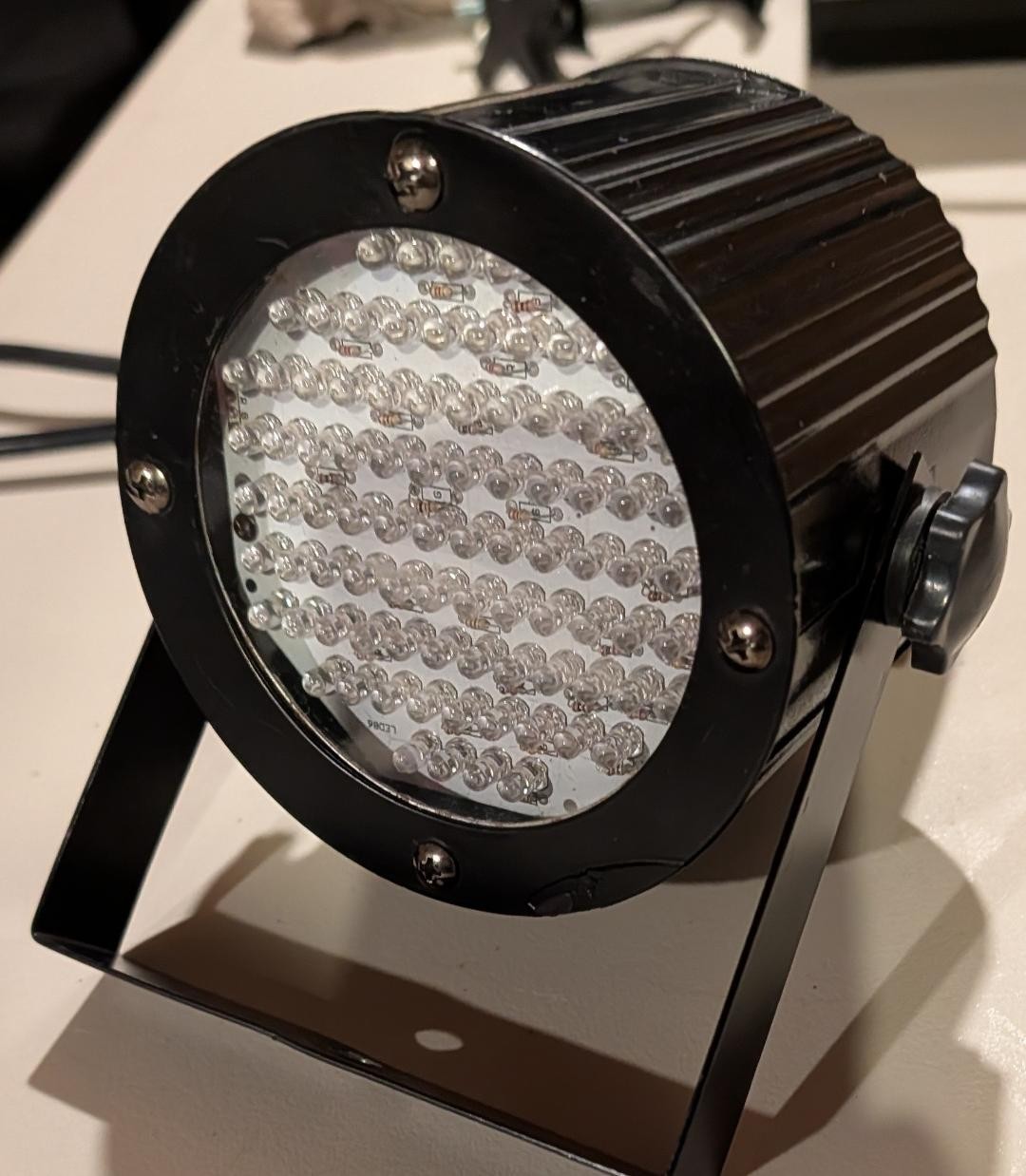 4″ 86 LED DMX controlled PAR wash light Red Green Blue