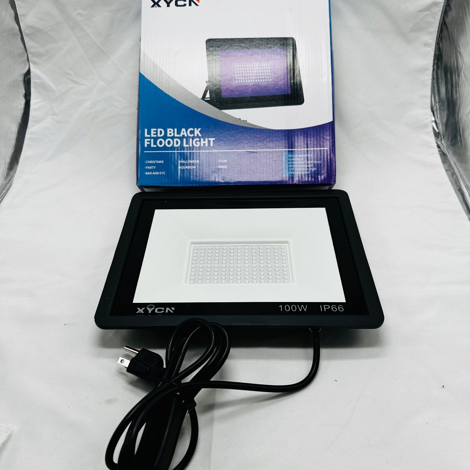 Pack of 3 XYCN, 100W LED Black Flood Light, Plug and Switch, IP65