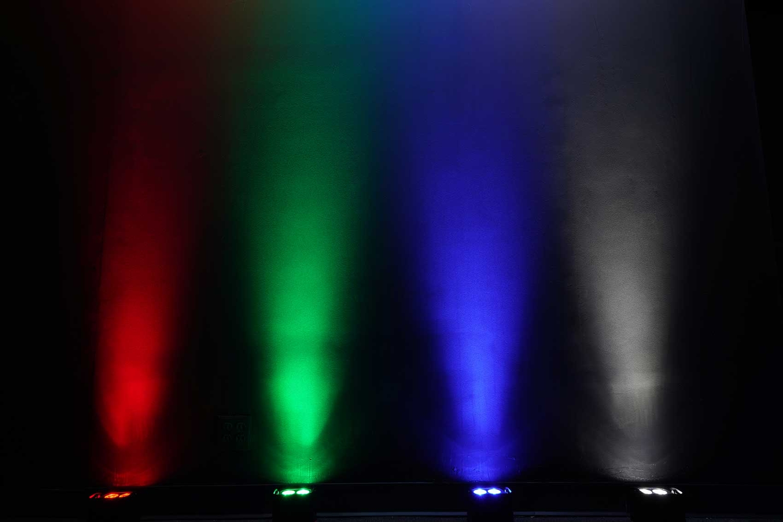 4 Rockville BEST PAR 50 Rechargeable Par Can Wash Lights w/Wireless DMX+RGBWA+UV