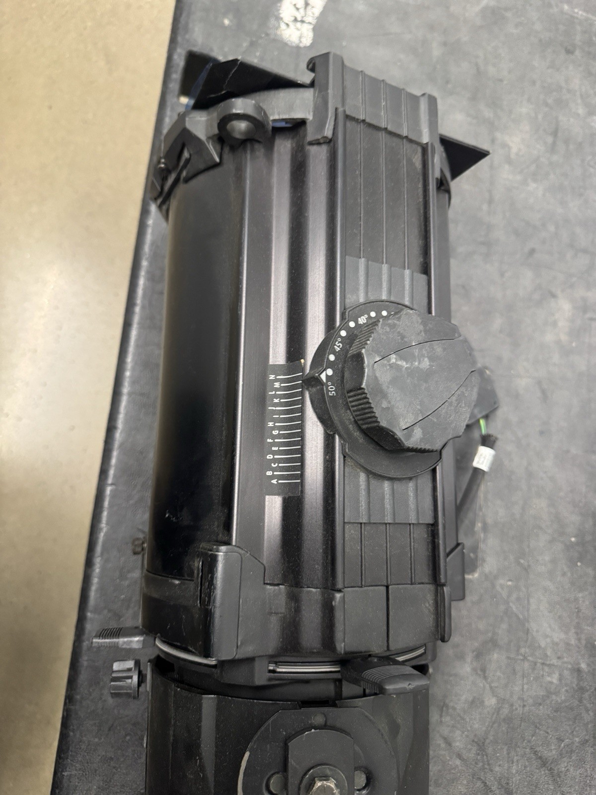 ETC Source Four 4 759 Watt With 25-50 Degree Zoom Lens