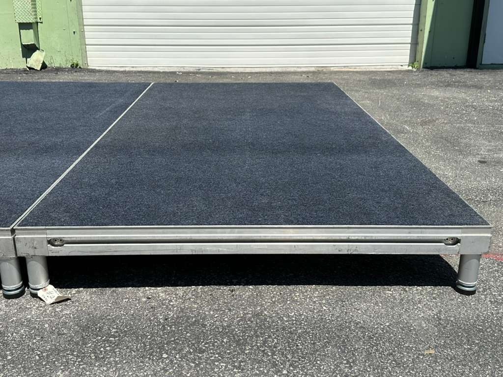 UNBRANDED 4X8FT CARPET STAGE DECK #2114 (FOR ONE ONLY)THS