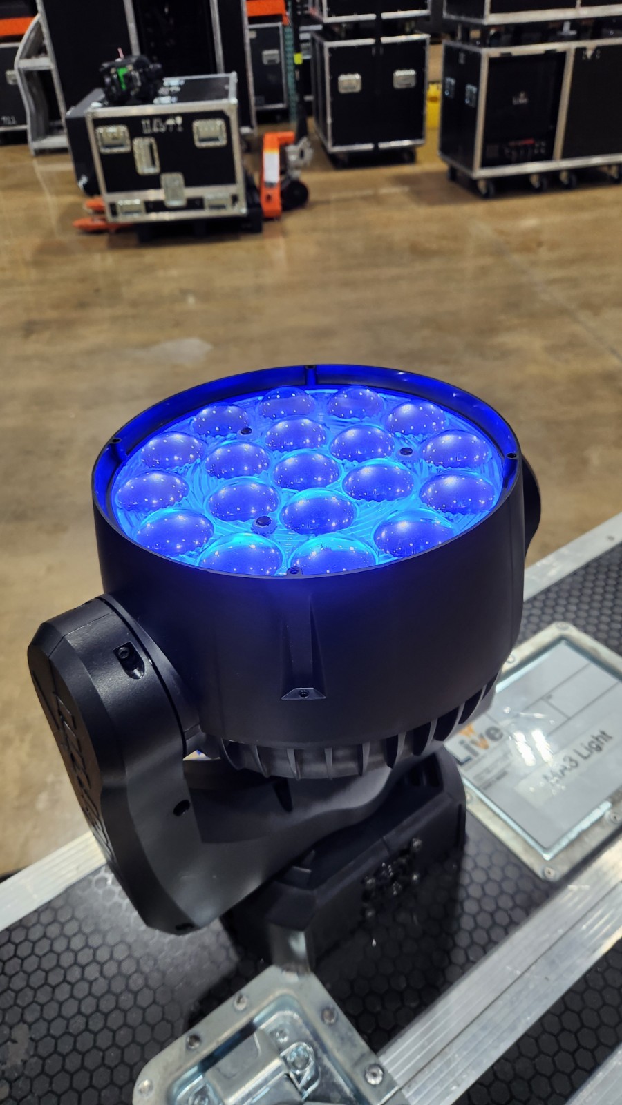 Martin MAC Aura LED Effect Wash Moving Head with Zoom & Backlight
